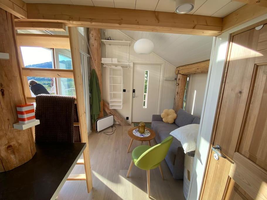 Minihus Med Drommeutsikt Til Sunnmorsalpene Aure (Sykkylven) Exterior foto
